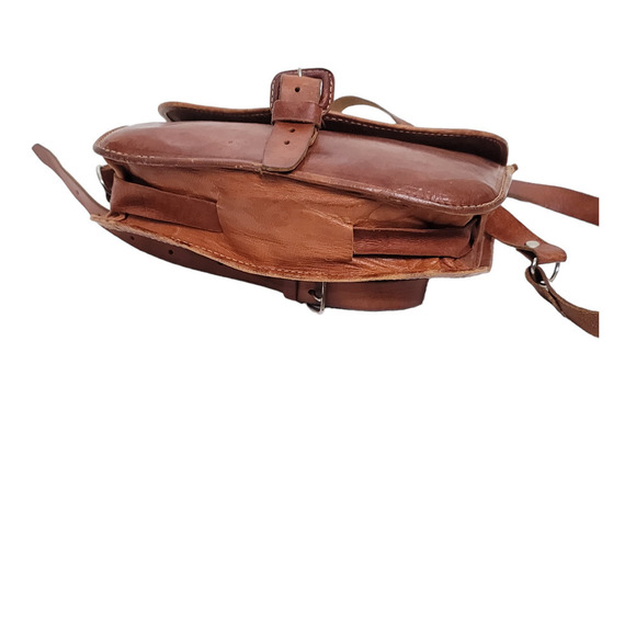 Hand Embroidered Sling Bag - FLOWERS - Picture 6 of 8